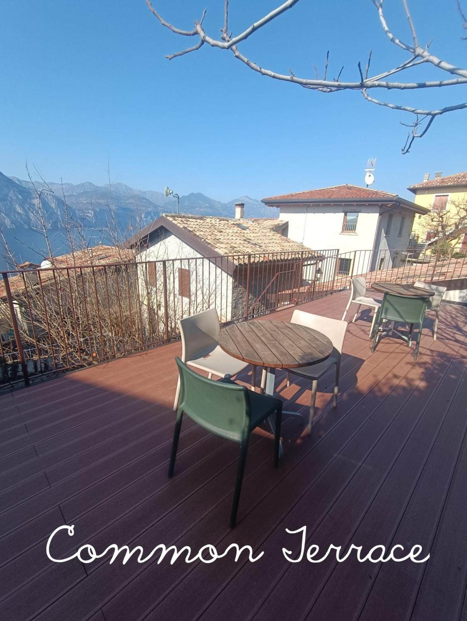 Ca De L'Angelon Aparthotel Brenzone sul Garda Bagian luar foto
