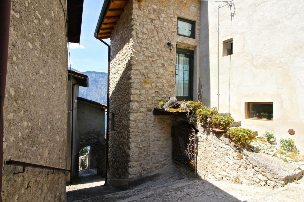 Ca De L'Angelon Aparthotel Brenzone sul Garda Bagian luar foto