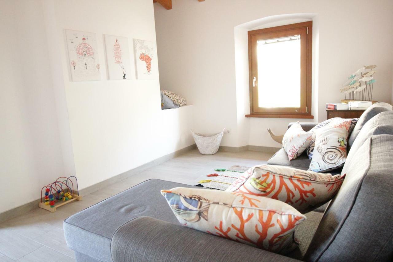 Ca De L'Angelon Aparthotel Brenzone sul Garda Bagian luar foto